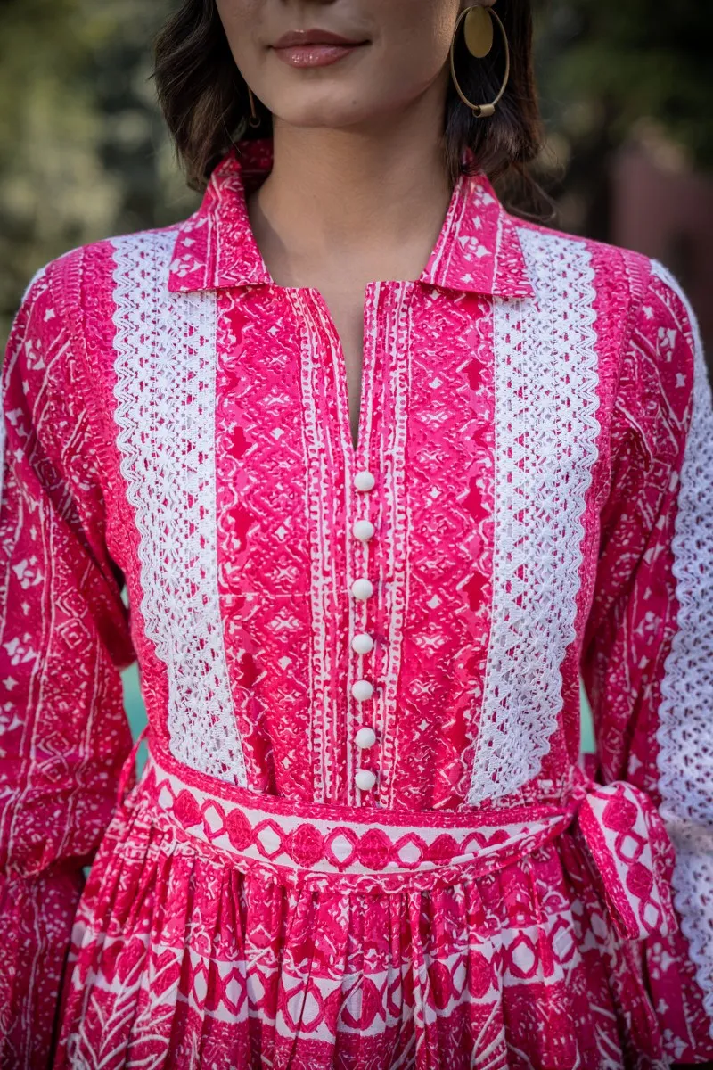 Chic Fit and Flare Cotton Dress for Flattering Style