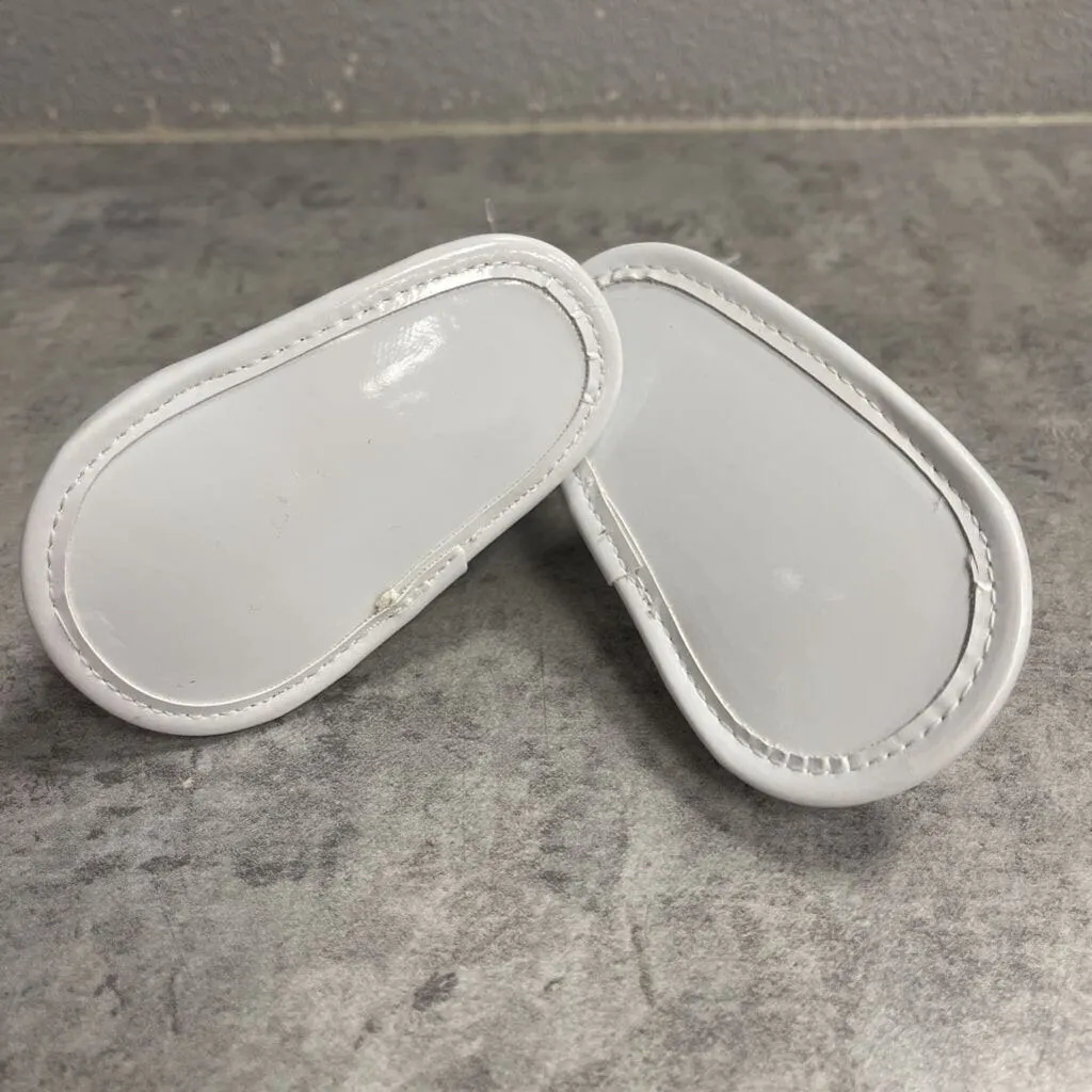 FIRST STEPS - SANDALS SIZE 6-9mo